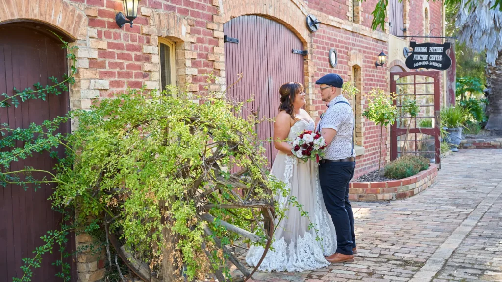 kimberly ethan bendigo pottery wedding couple portraits kimberly ethan bendigo pottery wedding couple portraits